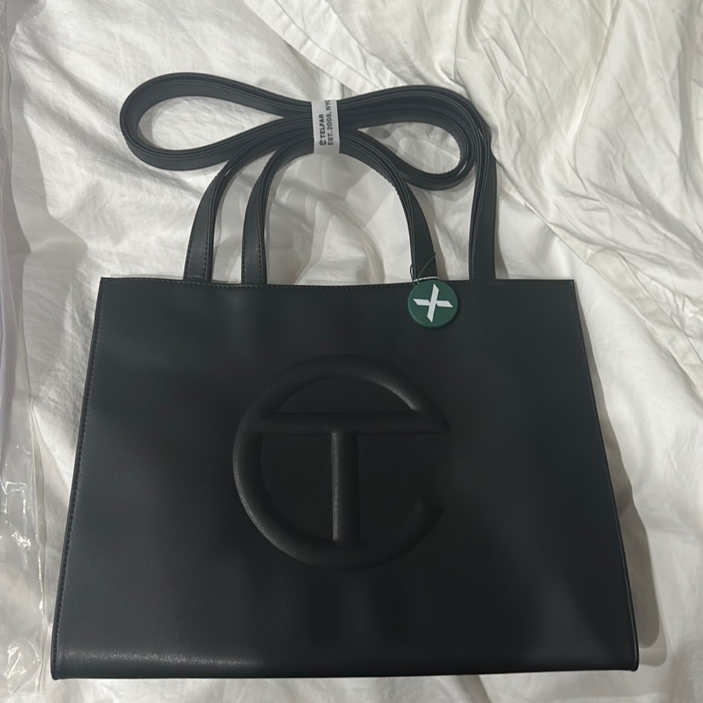 TELFAR BLACK MEDIUM SHOPPER TOTE